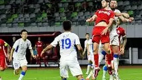 贝尔纳代斯基梅开二度，基恩助阵，尤文图斯意甲第19轮2-0完胜卡利亚里