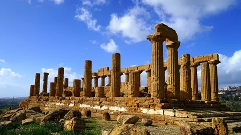 “布罗基展望：米兰德比战进球不多，首负球队次战压力倍增”