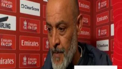 布朗遭解雇激怒球迷，球队重组紧张进行，73年夺冠征程挑战重重